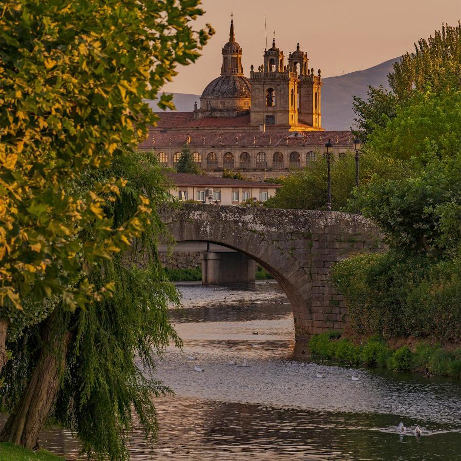 몬포르테데레모스 Morin Grey Casa En El Corazon De La Ribeira Sacra 빌라 외부 사진